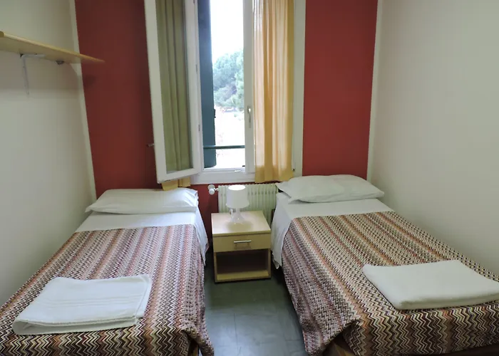 奥斯特洛格拉怕旅舍 * 巴萨诺－德尔格拉帕