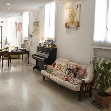 Ostello Bassano Del Grappa * バッサーノ・デル・グラッパ