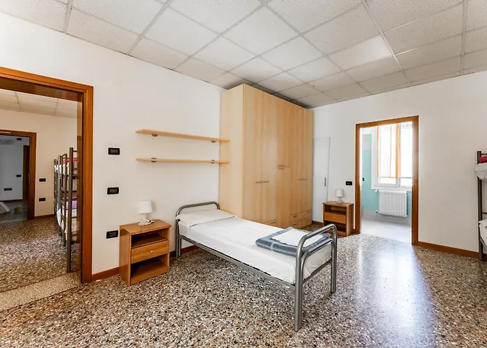 호스텔 Ostello Bassano Del Grappa